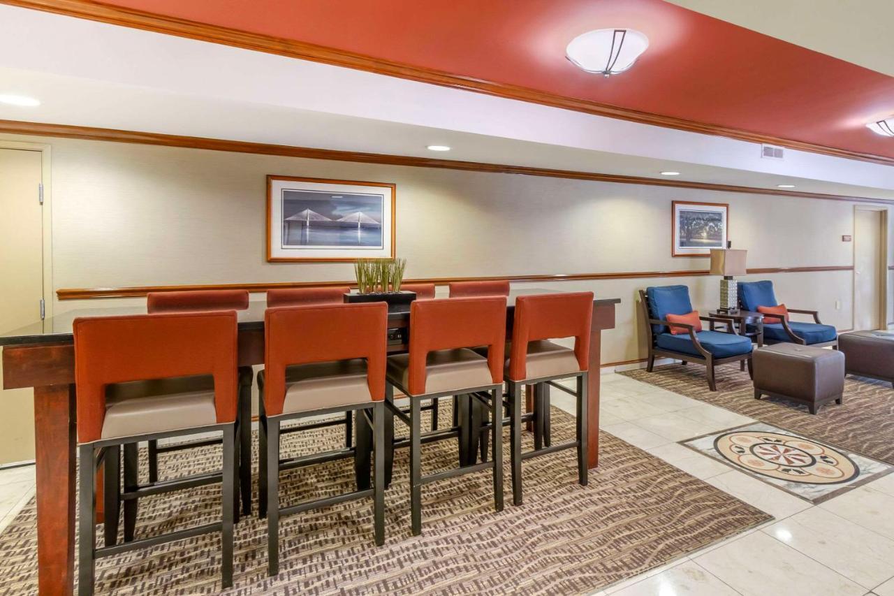 Comfort Inn & Suites Airport Convention Center North Charleston Exteriér fotografie